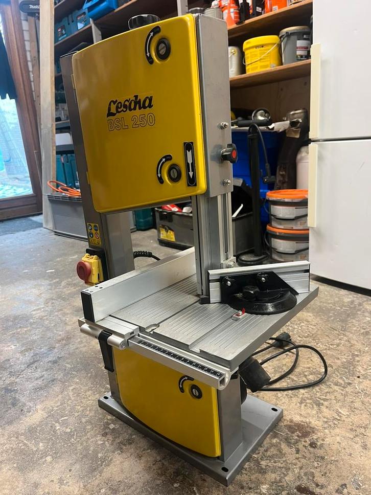 Lintzaag - Lescha BSL250, Doe-het-zelf en Verbouw, Gereedschap | Zaagmachines, Zo goed als nieuw, Lintzaag, Minder dan 600 watt