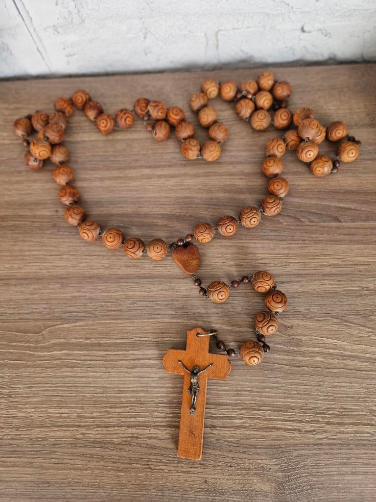 Oude rozenkrans uit Lourdes, Ophalen of Verzenden, Gebruikt