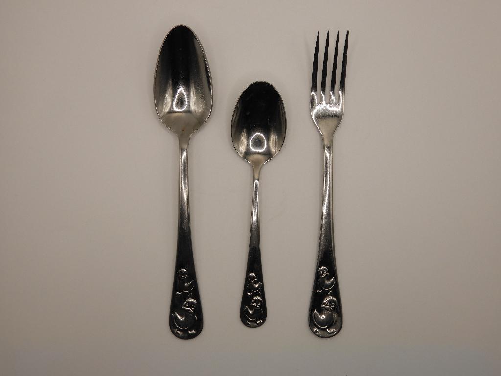 Keltum kinderbestek met eendjes, Ophalen of Verzenden, Gebruikt, Rvs of Chroom, Los bestek