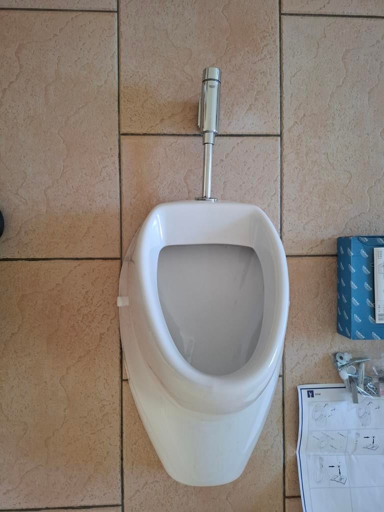 Urinoir complete set zo te plaatsen NIEUW !!, Ophalen, Nieuw