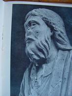 Figure Sculpture in St. Mary's Abbey, York. 1951, Ophalen of Verzenden, Gelezen, Beeldhouwkunst