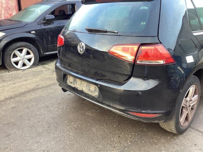 Achterbumper van een Volkswagen Golf (L041), Auto-onderdelen, Gebruikt, -, Volkswagen, -
