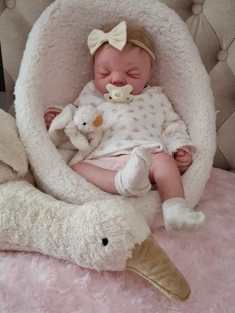 mooi vol siliconen baby ( geen reborn), Verzamelen, Ophalen of Verzenden, Zo goed als nieuw, Babypop, Levensecht of Reborn