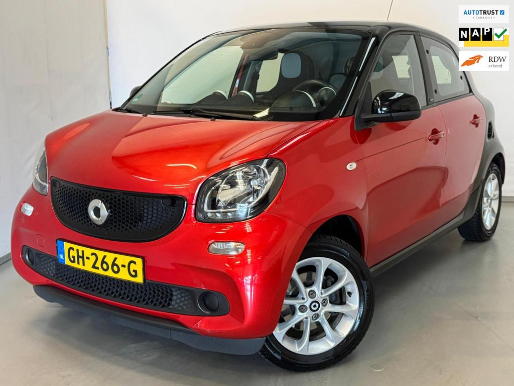 Smart Forfour 1.0 Passion / NL-auto / Airco / Bluetooth / LM, Auto's, Smart, Gebruikt, 4 stoelen, Origineel Nederlands, Handgeschakeld