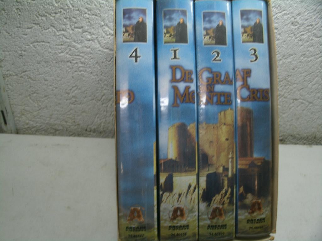 vhs 149b de graaf van monte cristo 4 banden, Alle leeftijden, Ophalen of Verzenden, Gebruikt, Overige genres