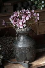 Sierlijke, sobere kruik compleet met boeket cosmos en groen, Www.jufbrocante.nl, Www.jufbrocante.nl, Nieuw, Ophalen of Verzenden