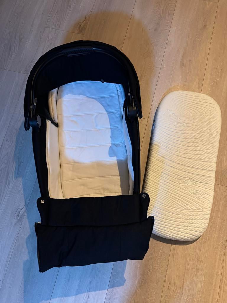 Cybex Priam Lux reiswieg (platinum) + extra nieuwe matras, Zo goed als nieuw, Met reiswieg, Ophalen, Kinderwagen