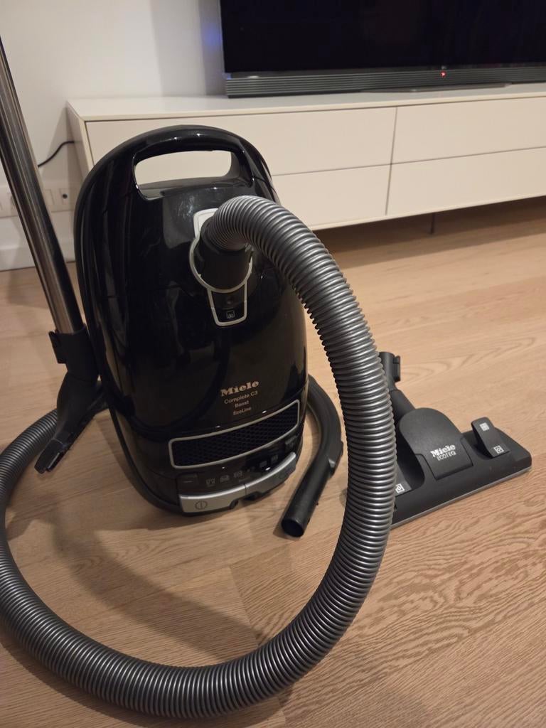 Miele Complete C3 Boost EcoLine stofzuiger - Zwart, Witgoed en Apparatuur, Stofzuigers, Stofzuiger, Zo goed als nieuw, Minder dan 1200 watt