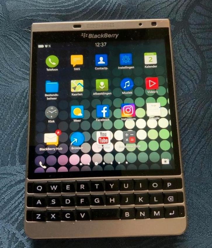 Goede werkend blackberry passport silver edition.

32GB gehe, Telecommunicatie, Mobiele telefoons | Hoesjes en Frontjes | Blackberry