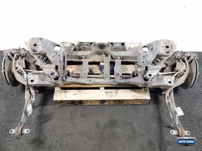 Achteras voorwielaandrijving van een Volvo V40, Gebruikt, -, -, Ophalen of Verzenden