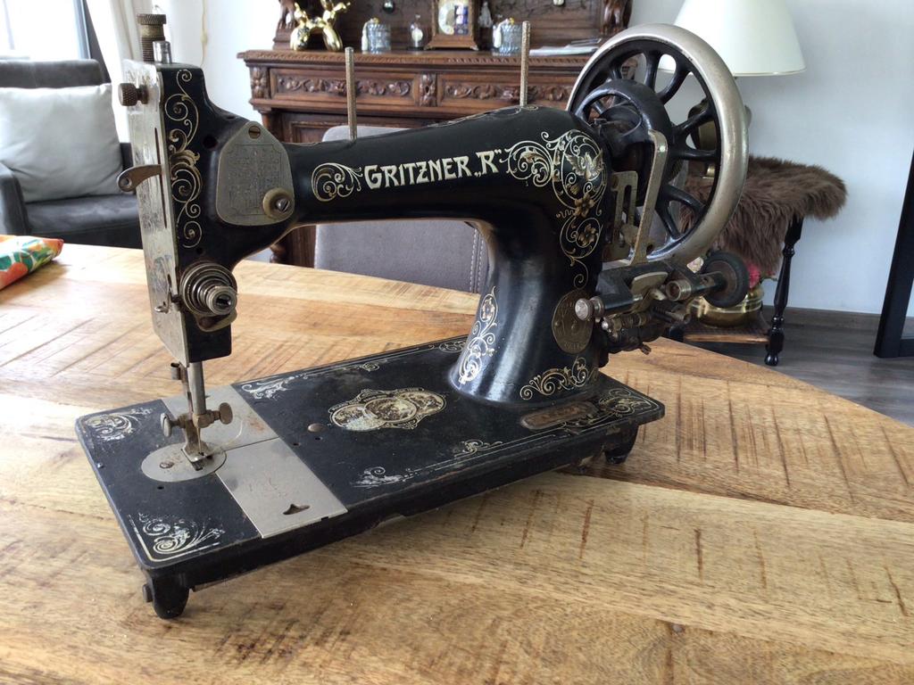 Oude Gritzner naaimachine, Antiek en Kunst, Antiek | Naaimachines, Ophalen of Verzenden