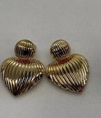 Leuke goudkleurige hartjes oorbellen NIEUW, Sieraden, Tassen en Uiterlijk, Oorbellen, Overige materialen, Nieuw, Ophalen of Verzenden