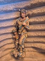 Beeldje Indiaan met kind - Decoratief figuur, Groep mensen, Ophalen of Verzenden, Handgemaakt, 20 - 50 cm