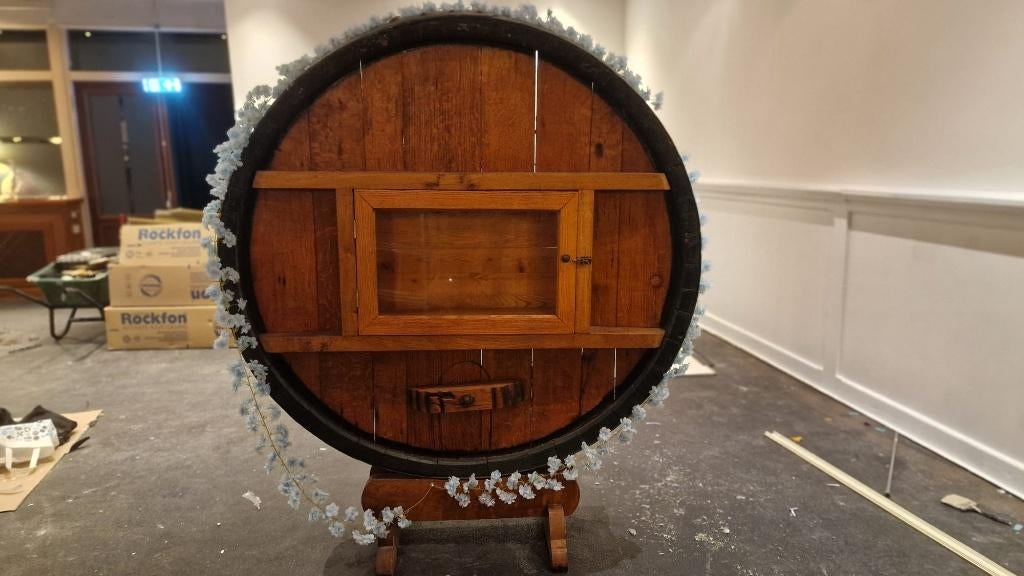 Gratis Houten Wijnvat Kast / Decoratie – Afhalen = Meenemen, Ophalen