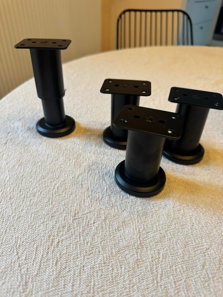 Verstelbare zwarte metalen meubelpoten, 4 stuks, 8-12cm, Tafelpoot, Minder dan 50 cm, Gebruikt, 50 tot 100 cm