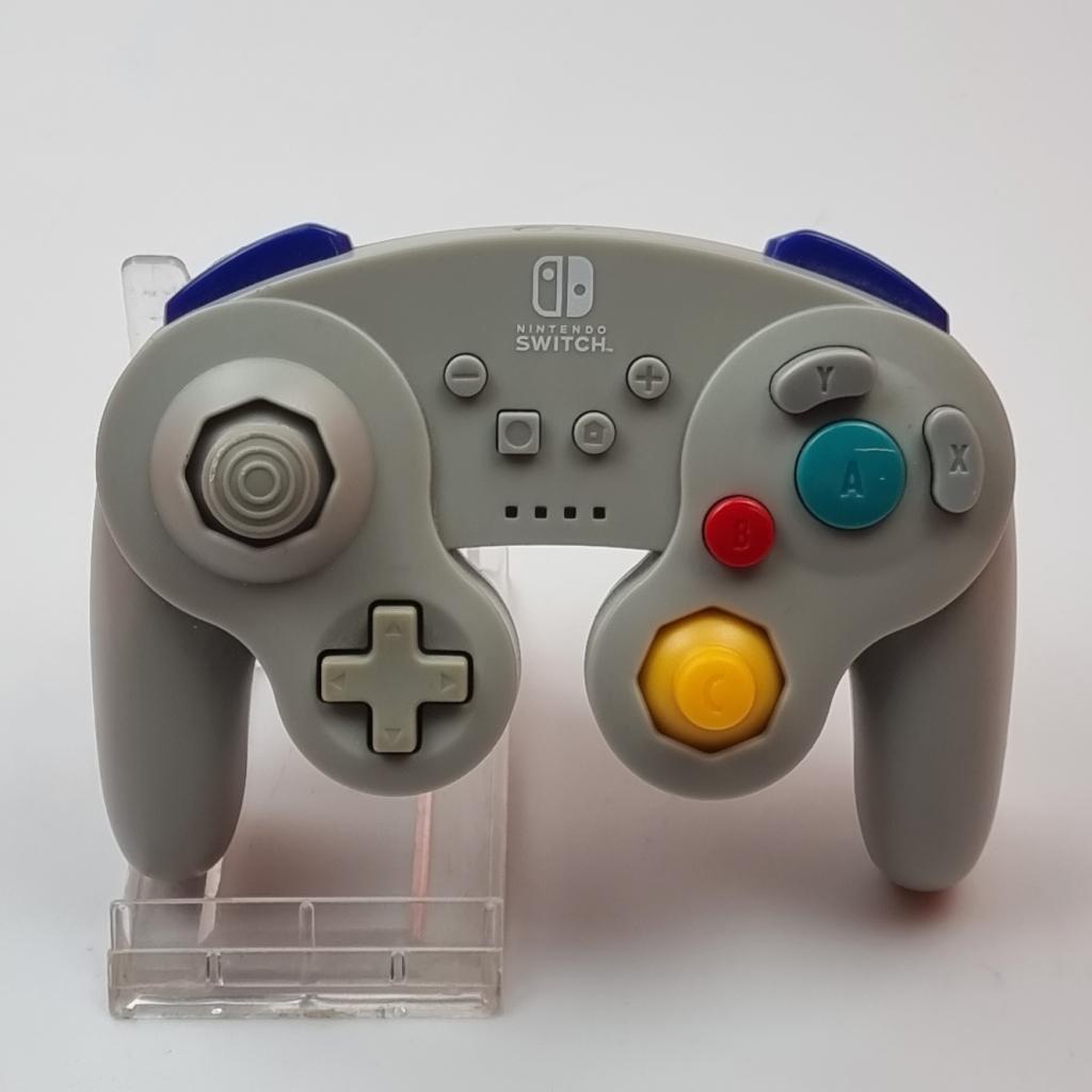 PowerA Wireless Controller GameCube Style Nintendo Switch, Nintendo, Zo goed als nieuw, Support@nintendo.com, 11-1 Hokotate-cho, Kamitoba, Minami-ku
Kyoto 601-8501
Japan