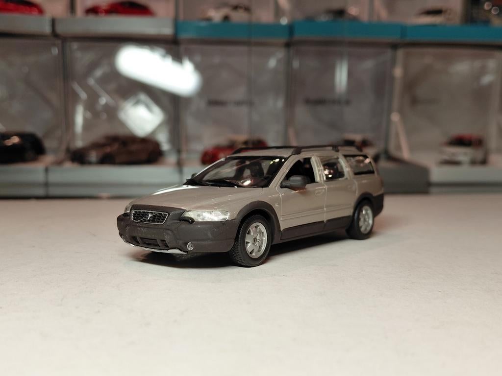 Volvo XC70 mk2 2000-2007 Ash Gold 1/43 Minichamps, Ophalen of Verzenden, Zo goed als nieuw, Auto, MiniChamps