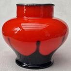 Bohemian LOETZ TANGO vase rood met zwarte overlay ca. 1930, Ophalen of Verzenden