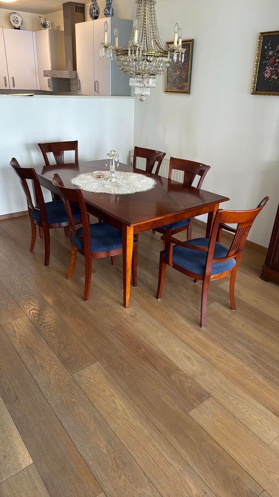 Eethoek  kersen hout klassiek, Ophalen, Zo goed als nieuw, 4 tot 6 stoelen