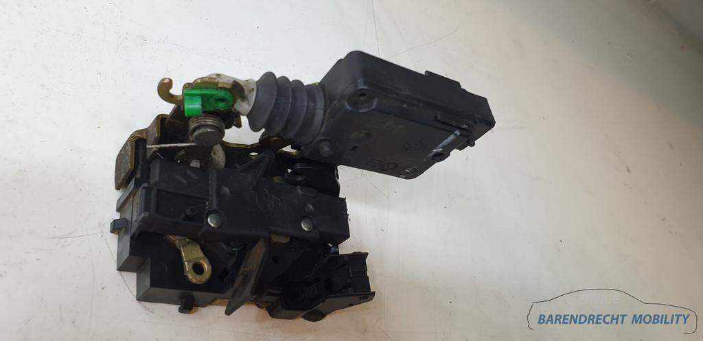 Portierslot rechts Twingo 1 Renault portier slot slotmechnie, Renault Group, Gebruikt, Contact.group@renault.com, Renault