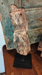 Brocante houten ornament. Scheepshout op ijzeren voet, Antiek en Kunst, Curiosa en Brocante, Ophalen of Verzenden