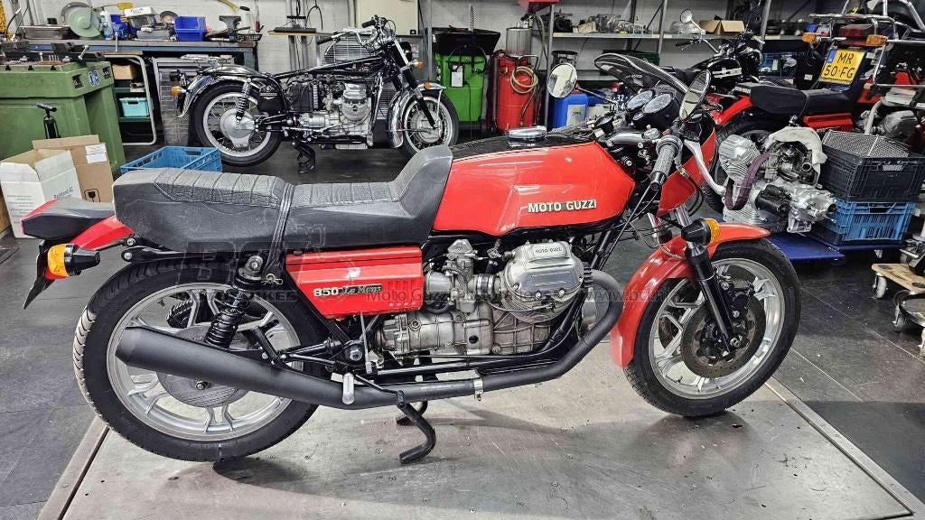 Moto Guzzi 850 Le Mans, Motoren, 2 cilinders, Bedrijf, Sport, Meer dan 35 kW