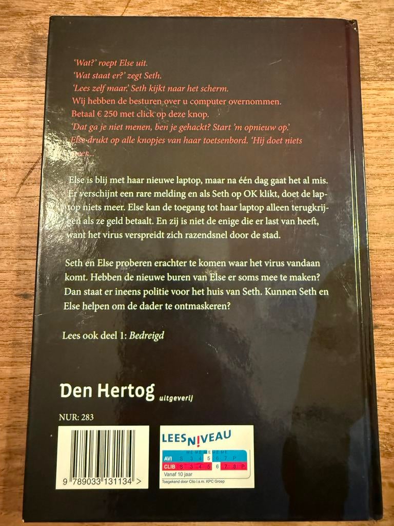 Boek: Online Bedreigd door Ronald Kalkman, Ophalen of Verzenden, Gelezen