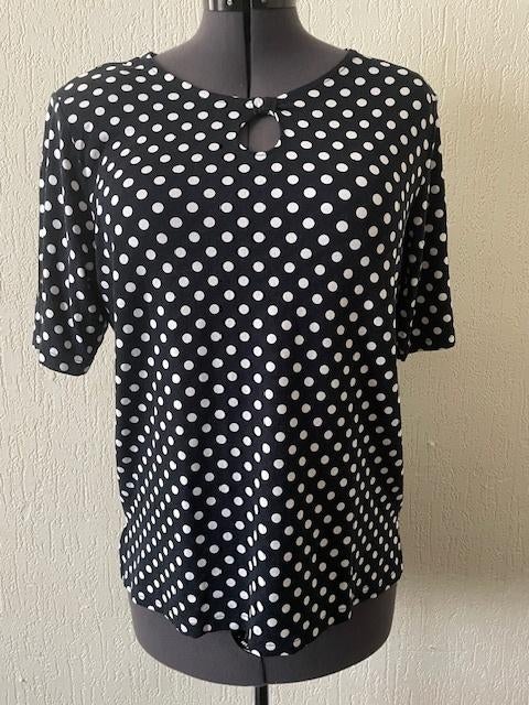 Nieuw Shirt van Lea H maat 44/46, Kleding | Dames, Ophalen of Verzenden, Nieuw, Maat 42/44 (L), Korte mouw