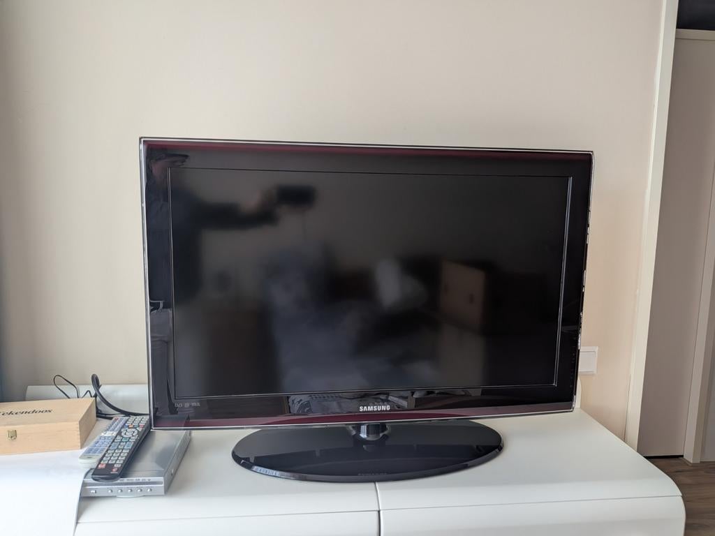 Samsung LCD tv Rood full HD type LE37A656A1FXXC, Ophalen, 100 cm of meer, 50 Hz, Samsung