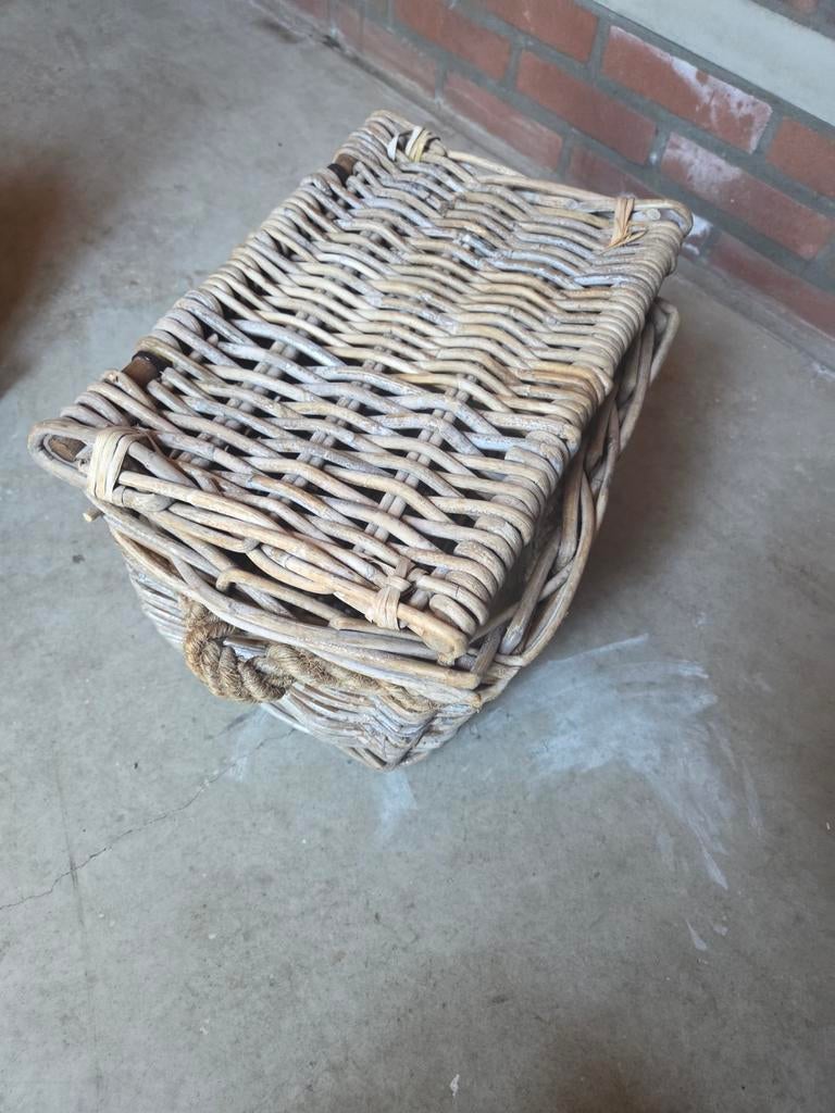 rieten mand met deksel, Fietsen en Brommers, Fietsaccessoires | Fietstassen, Ophalen, Gebruikt