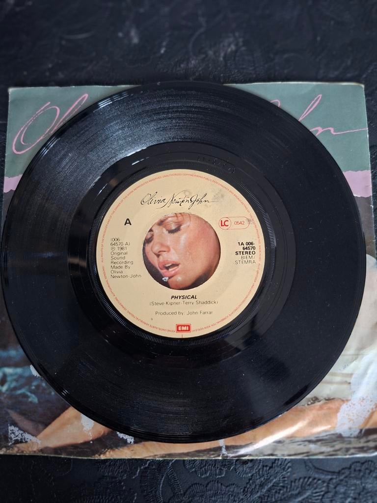 Olivia Newton John - Physical, Cd's en Dvd's, Ophalen of Verzenden, Gebruikt, Pop