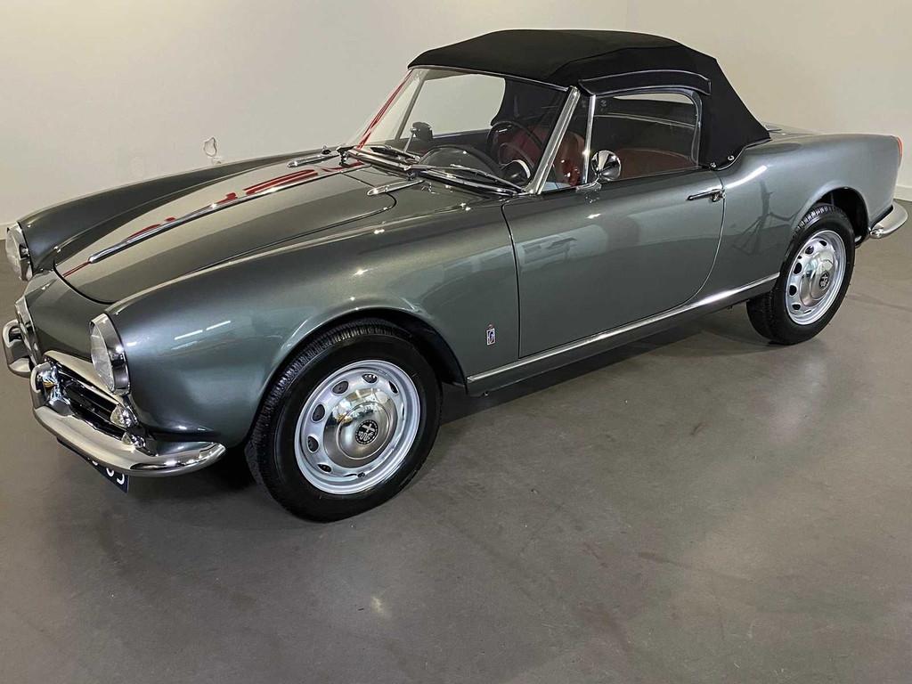 Alfa Romeo - GIULIETTA SPIDER - Cabriolet - Oldtimer, Auto's, Cabriolet, Bedrijf, 2 stoelen, 12 km/l