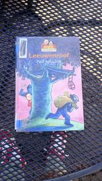 Leeuwenroof - Paul van Loon (Kinderboek), Ophalen of Verzenden, Gelezen, Fictie algemeen