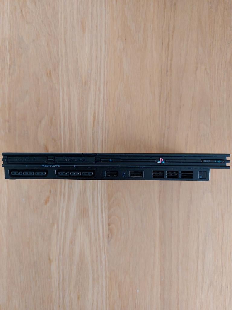 Playstation 2 met controllers en spellen en extra's., Spelcomputers en Games, Spelcomputers | Sony PlayStation 2, Ophalen, Zwart