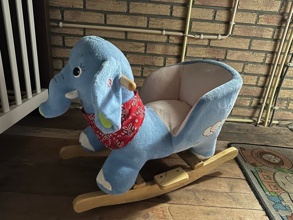 Hobbel Olifant met Geluid, Ophalen, Gebruikt