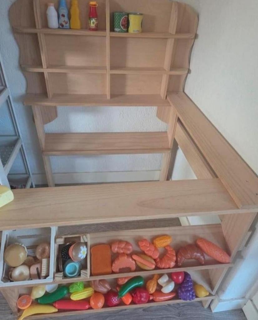 Houten Speelgoedwinkel met Boodschappen en Winkelwagen, Ophalen of Verzenden, Zo goed als nieuw, Jongen of Meisje