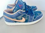 Nike Air Jordan 1 Low Denim - Maat 43, Kleding | Heren, Schoenen, Ophalen of Verzenden, Gedragen, Blauw, Sneakers of Gympen