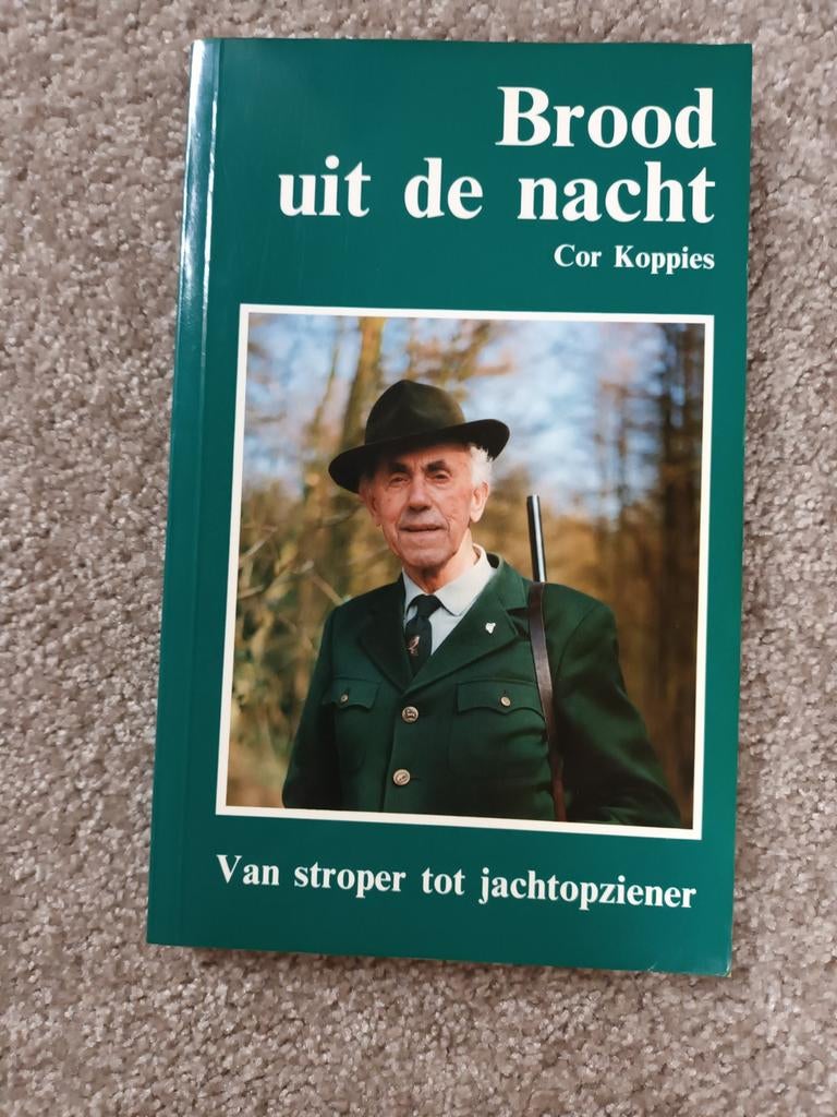 Brood uit de nacht. Jagen.jacht.stroperij.jagd.natuur., Boeken, Ophalen of Verzenden, Gelezen, Natuur algemeen