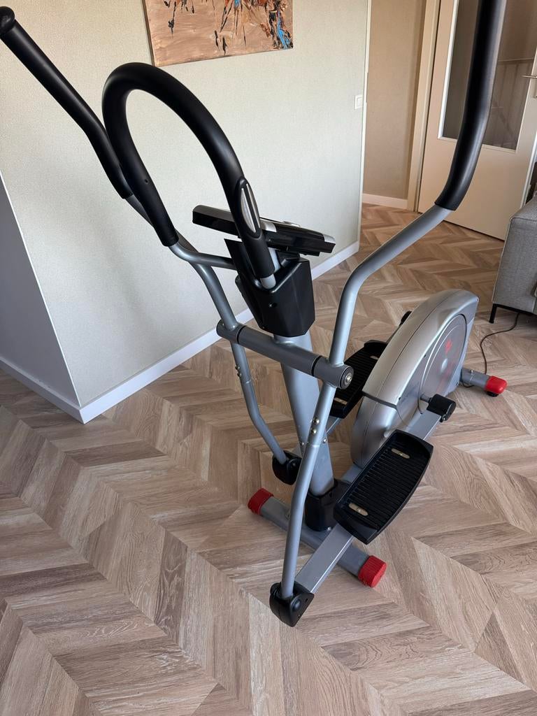 elektronische crosstrainer met magnetische weerstand, Ophalen, Gebruikt, Armen, Crosstrainer