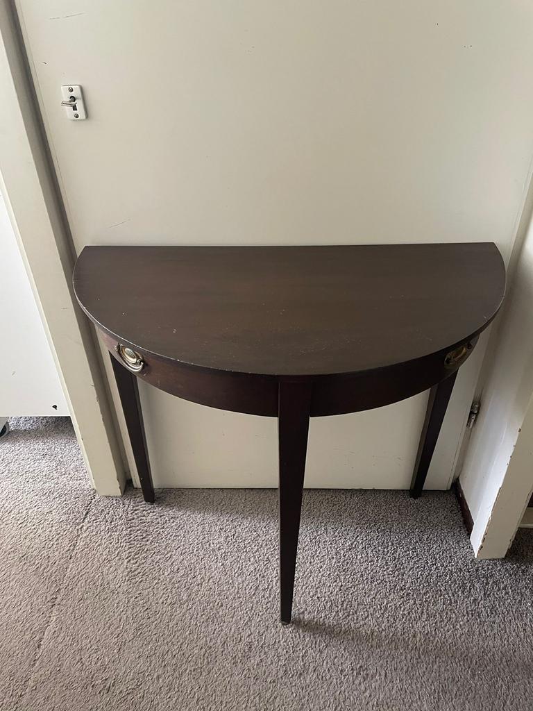 Koloniale hal of bijzettafel, Huis en Inrichting, Tafels | Bijzettafels, Ophalen, Gebruikt, 55 tot 75 cm, Overige vormen