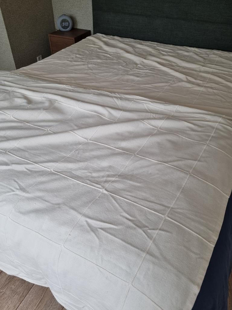 BeddenSprei / kleed, Huis en Inrichting, Woonaccessoires | Plaids en Woondekens, Ophalen