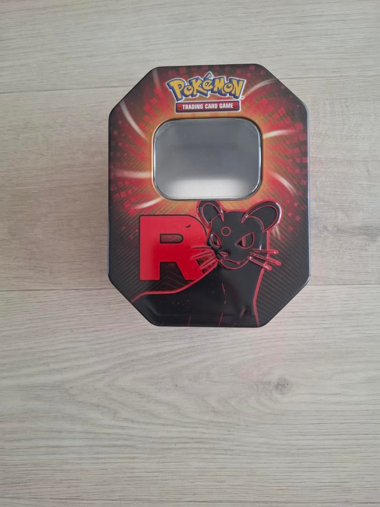Lege Pokémon Tin - Team Rocket (Giovanni & Mewtwo), Ophalen of Verzenden