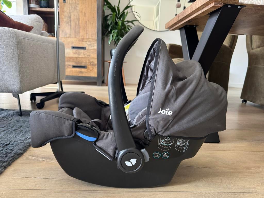 Joie autostoel met Isofix base - Zo goed als nieuw, Kinderen en Baby's, Autostoeltjes, Overige merken, Ophalen of Verzenden, Zo goed als nieuw