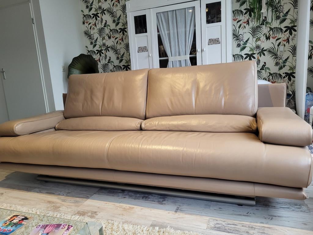 Leren bank beige ,design bank,Rolf Benz, Huis en Inrichting, Banken | Bankstellen, Gebruikt, Overige maten, Ophalen of Verzenden