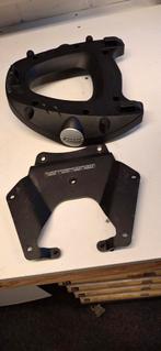 Fjr givi grond plaat met houder voor top koffer izgs., Ophalen of Verzenden