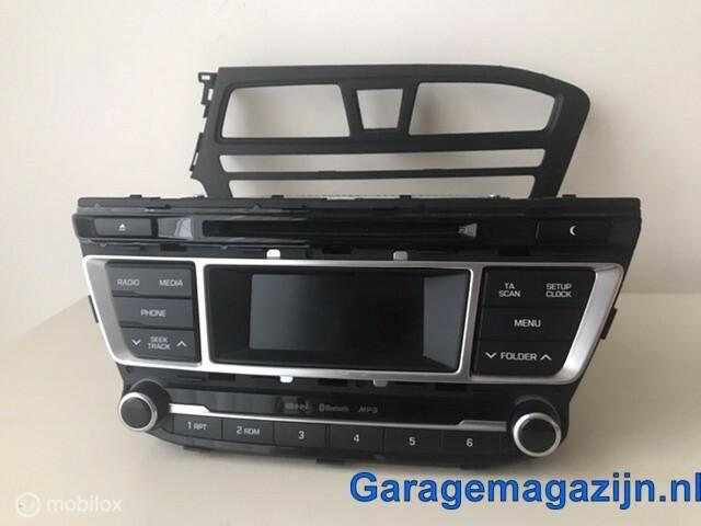 Radio cd speler Hyundai i20 inbouwframe 96170C8250SDH, Auto-onderdelen, Gebruikt, Ophalen of Verzenden, Hyundai, Hyundai