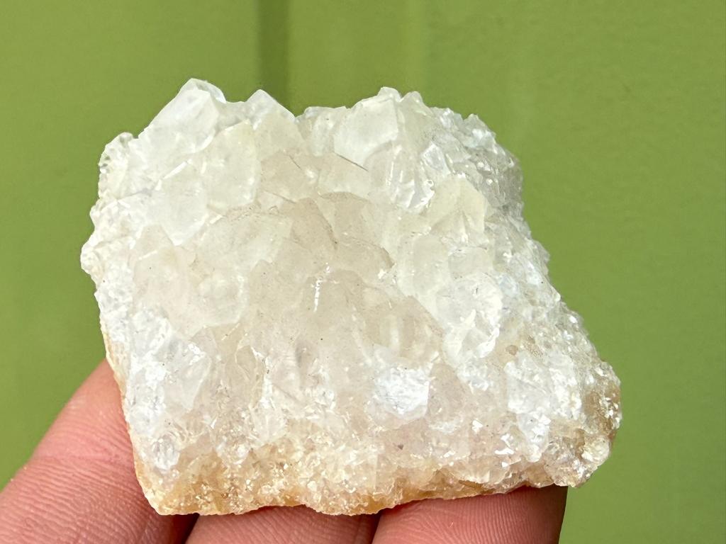 Calciet cluster uit Indonesië mineralen, Ophalen of Verzenden, Mineraal