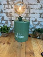 Petroleum kan lamp, Ophalen