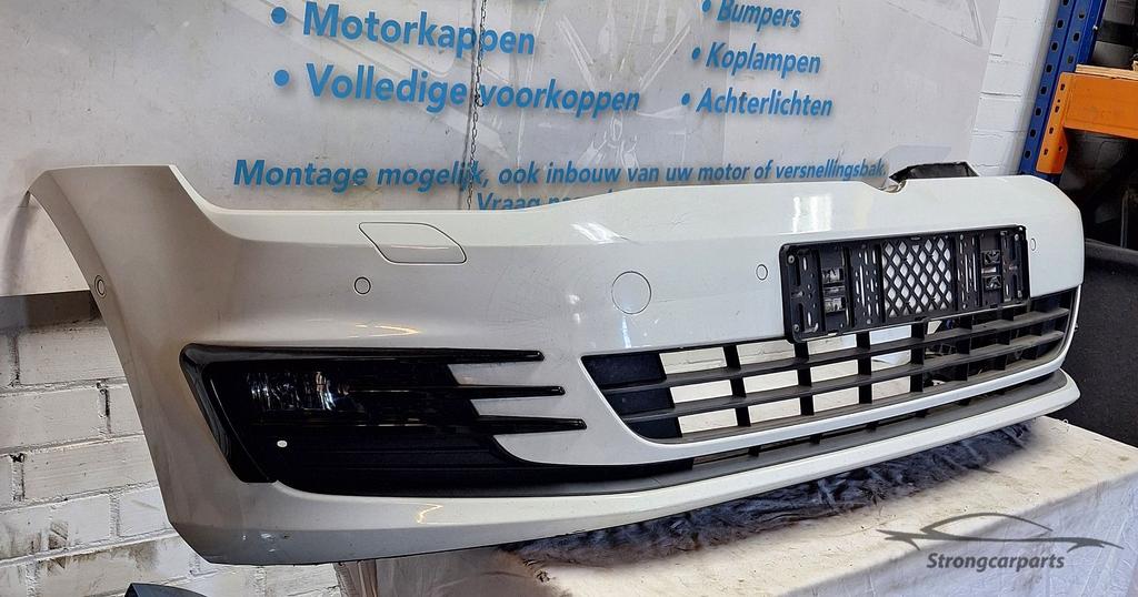 Voorbumper VW Golf 7 VII 5G0807221 bumper is compleet LC9A, Gebruikt, -, -, Ophalen of Verzenden