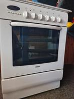 Bosch vrijstaand gasfornuis met oven, Ophalen, Gebruikt, 4 kookzones, Gas